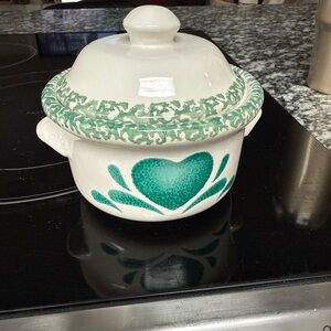 Ceramic Pot with Green Heart Motif